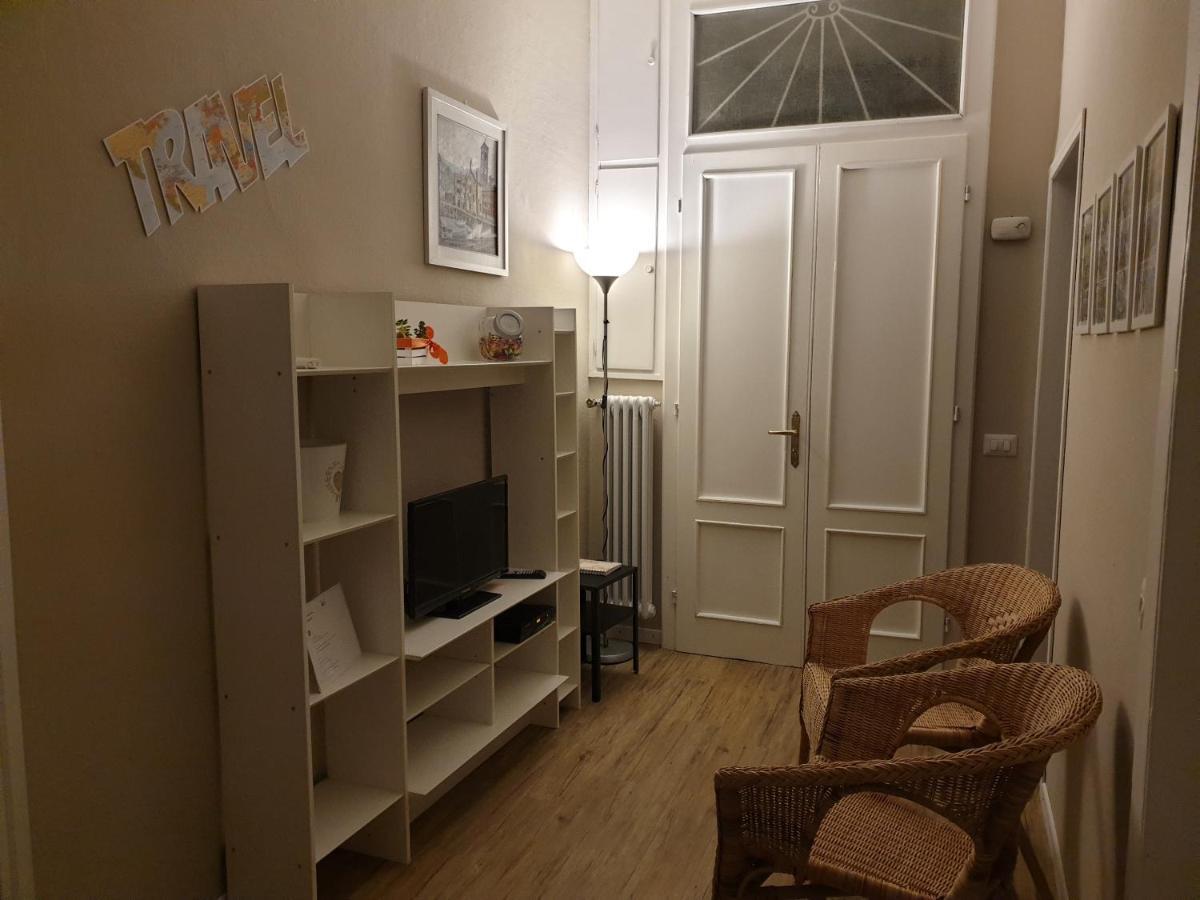 טורנו Voi Da Noi Intero Appartamento Con Parcheggio Privato מראה חיצוני תמונה